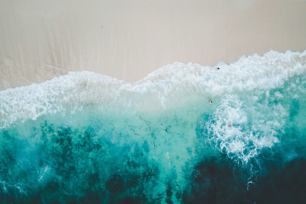 Waves of blue oceans